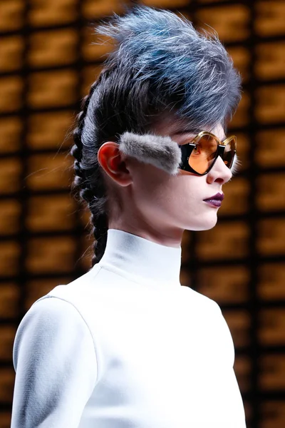 Look 35